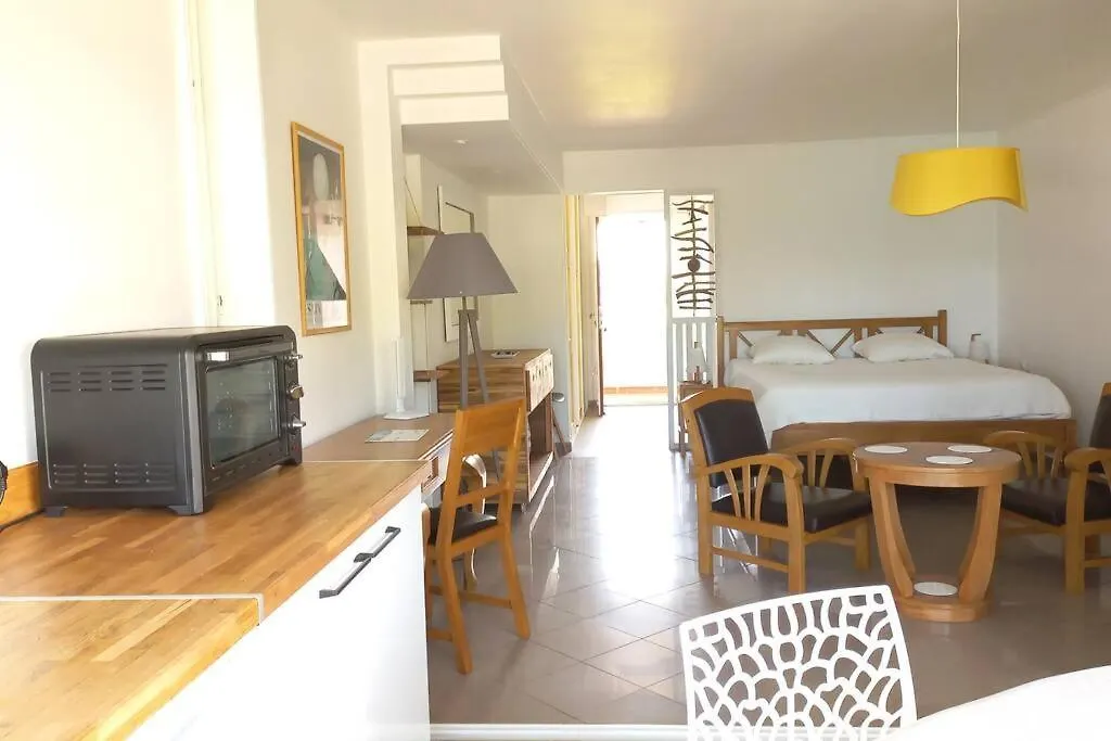 Appartement A 50M De La Plage En Centre-Ville Le Gosier  0*, Le Gosier (Grande-Terre) Guadeloupe